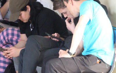 Amistades en tiempos digitales: entre la conexión constante y la no presencia